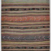 Tapis Kilim à rayures rouges et vertes, 130 x 205 cm
