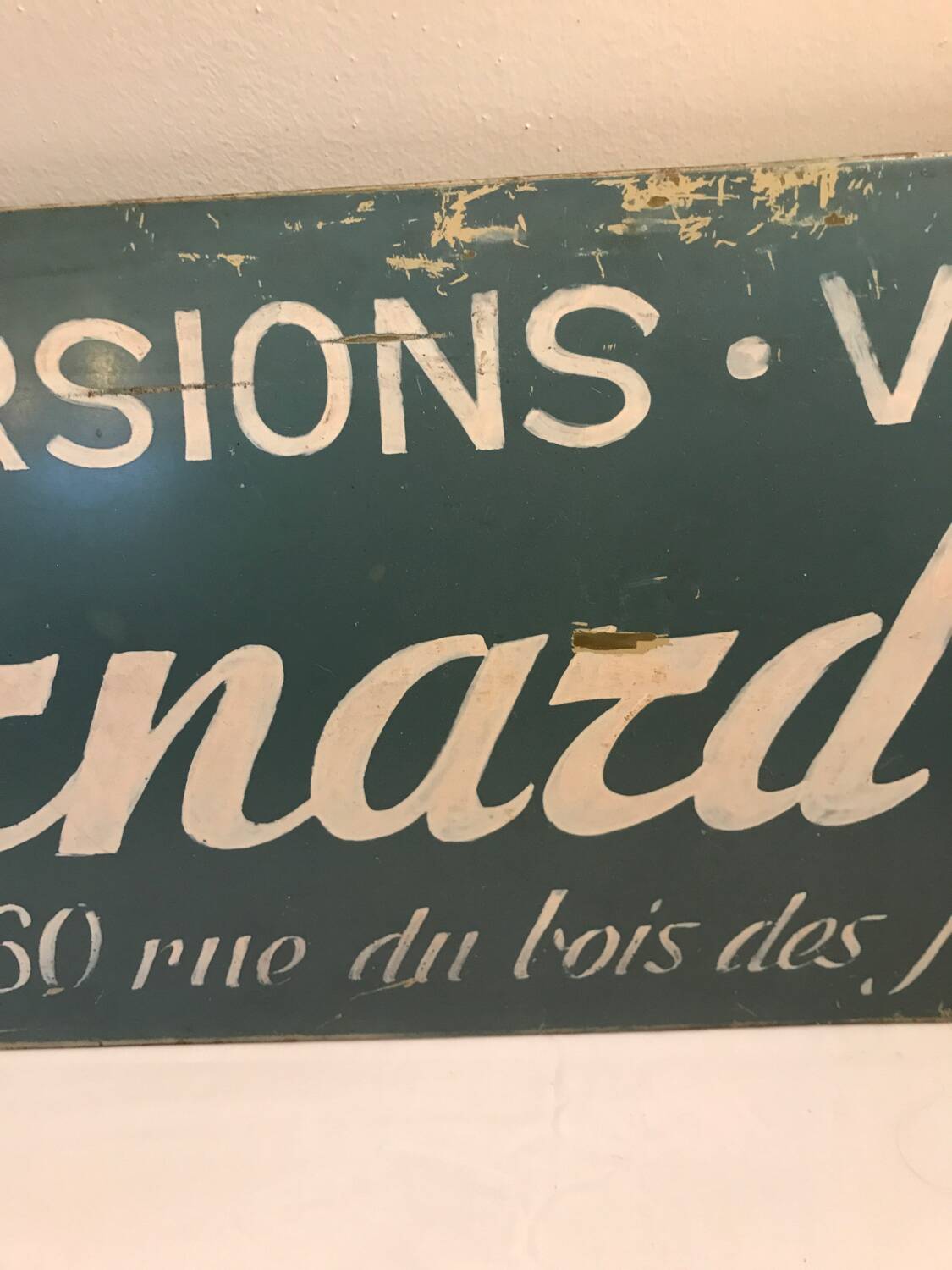 Painted advertising sheet metal for automobilia