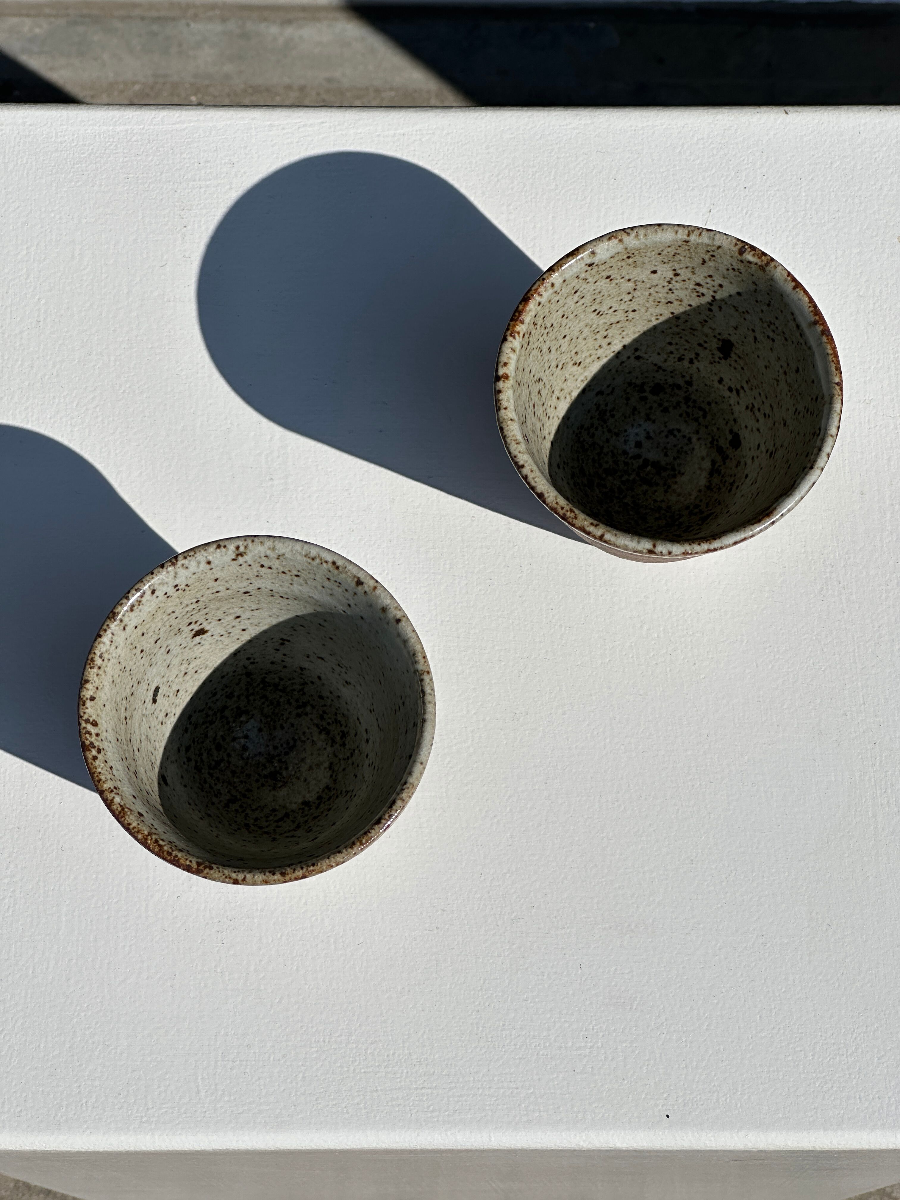 Lot de 2 tasses en céramique indonésienne (mat brun)