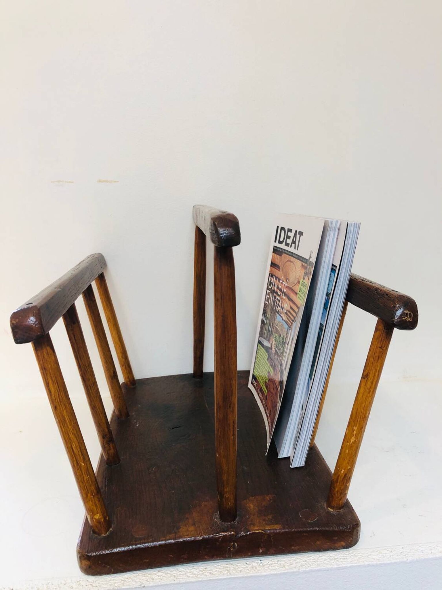 Brutalist magazine rack, 1970