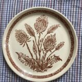 Flat stoneware plates decorated with vintage country flower 1960