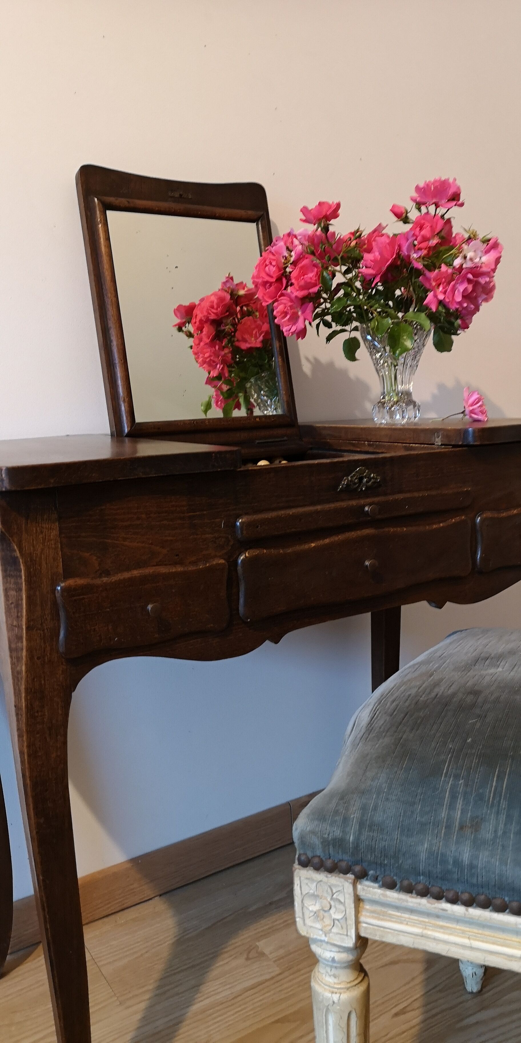 Louis XV style dressing table