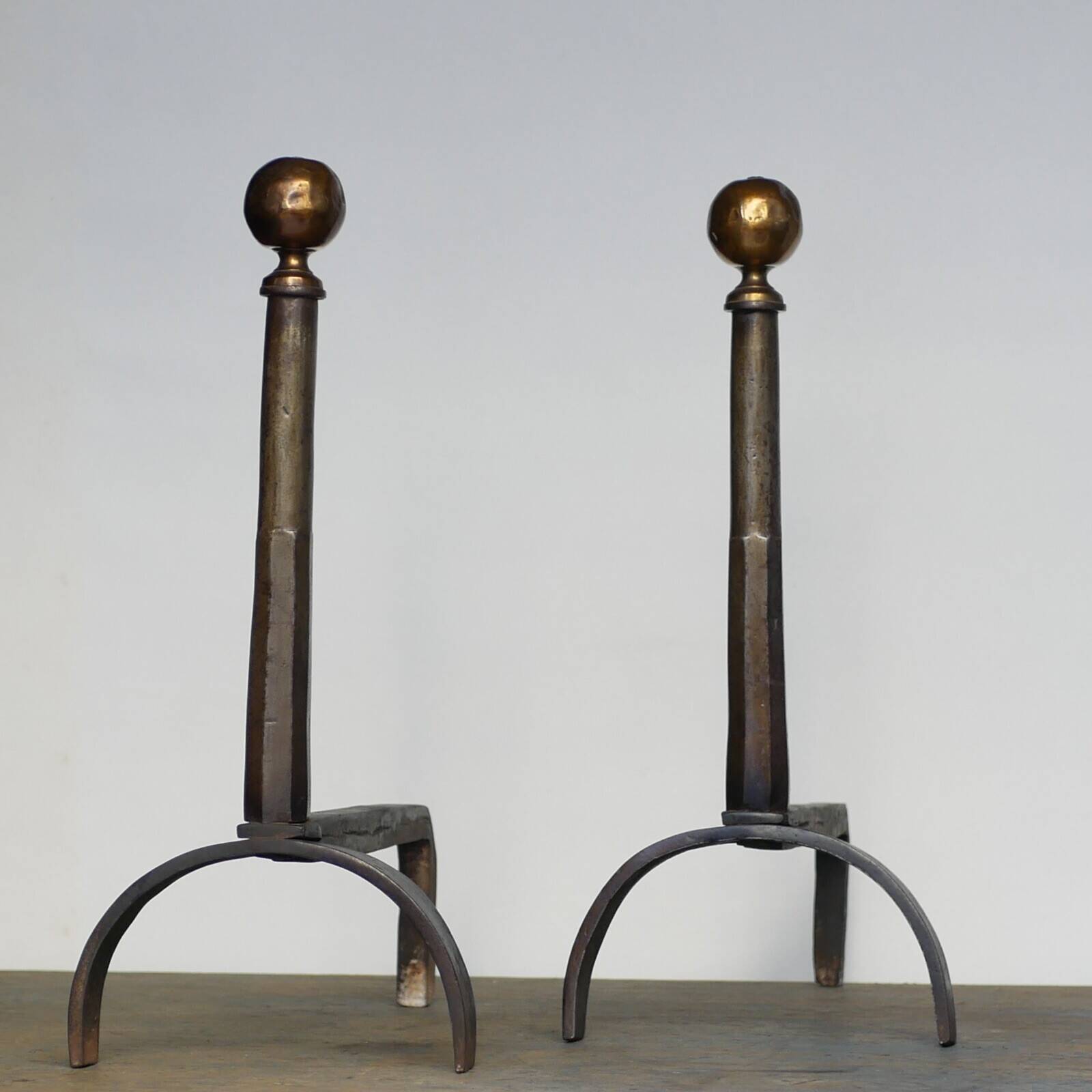 Monumental chenets for fireplace - Italian production - Minimalist design