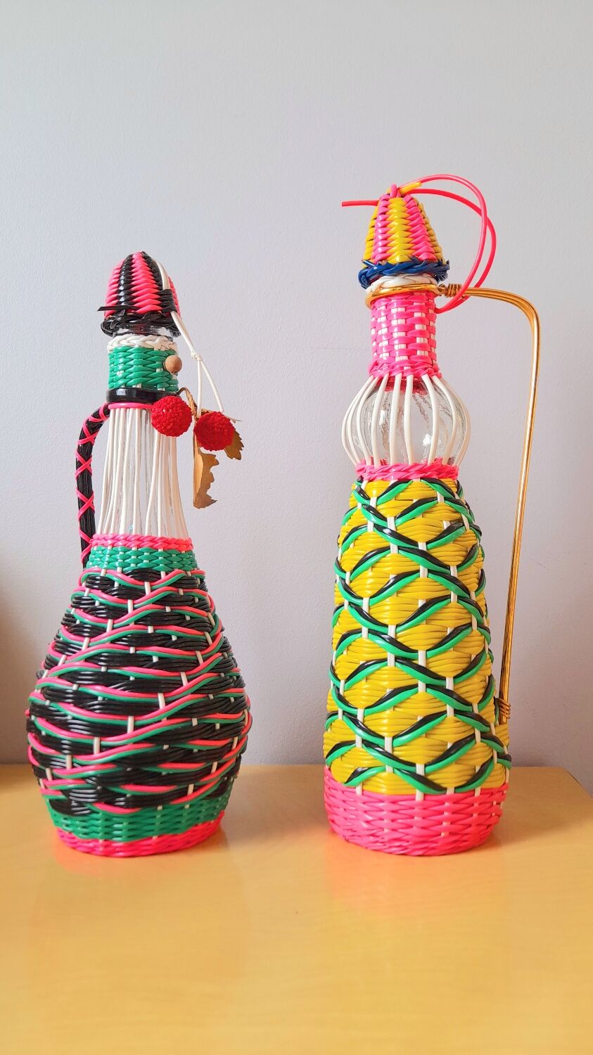 Set of 2 scoubidous bottles