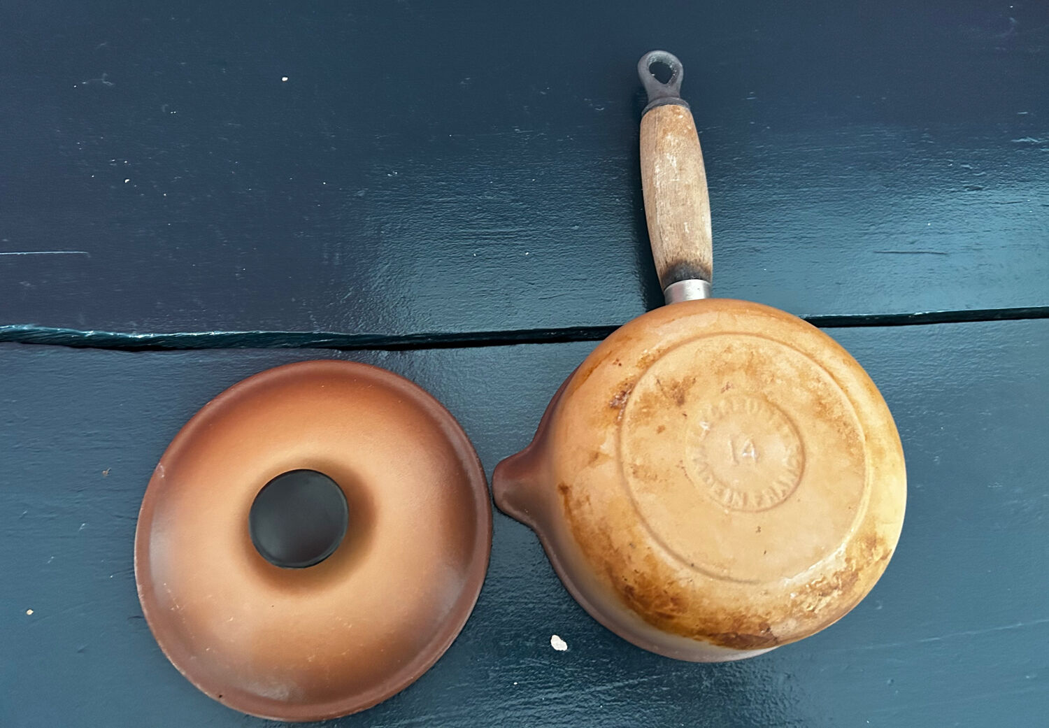 Cast iron pan with lid Le creuset