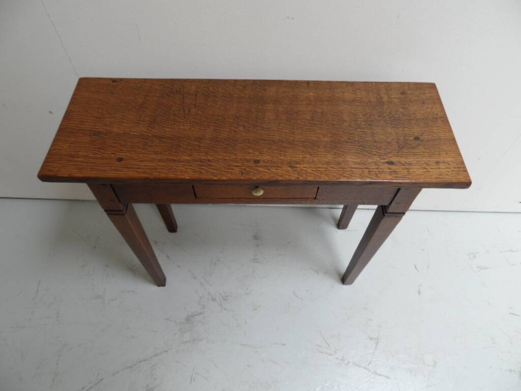 Antique oak sidetable