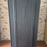 Art Deco cloakroom