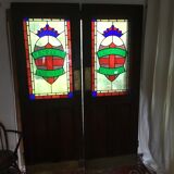 Beating doors of english pub Dungeons & Dragons