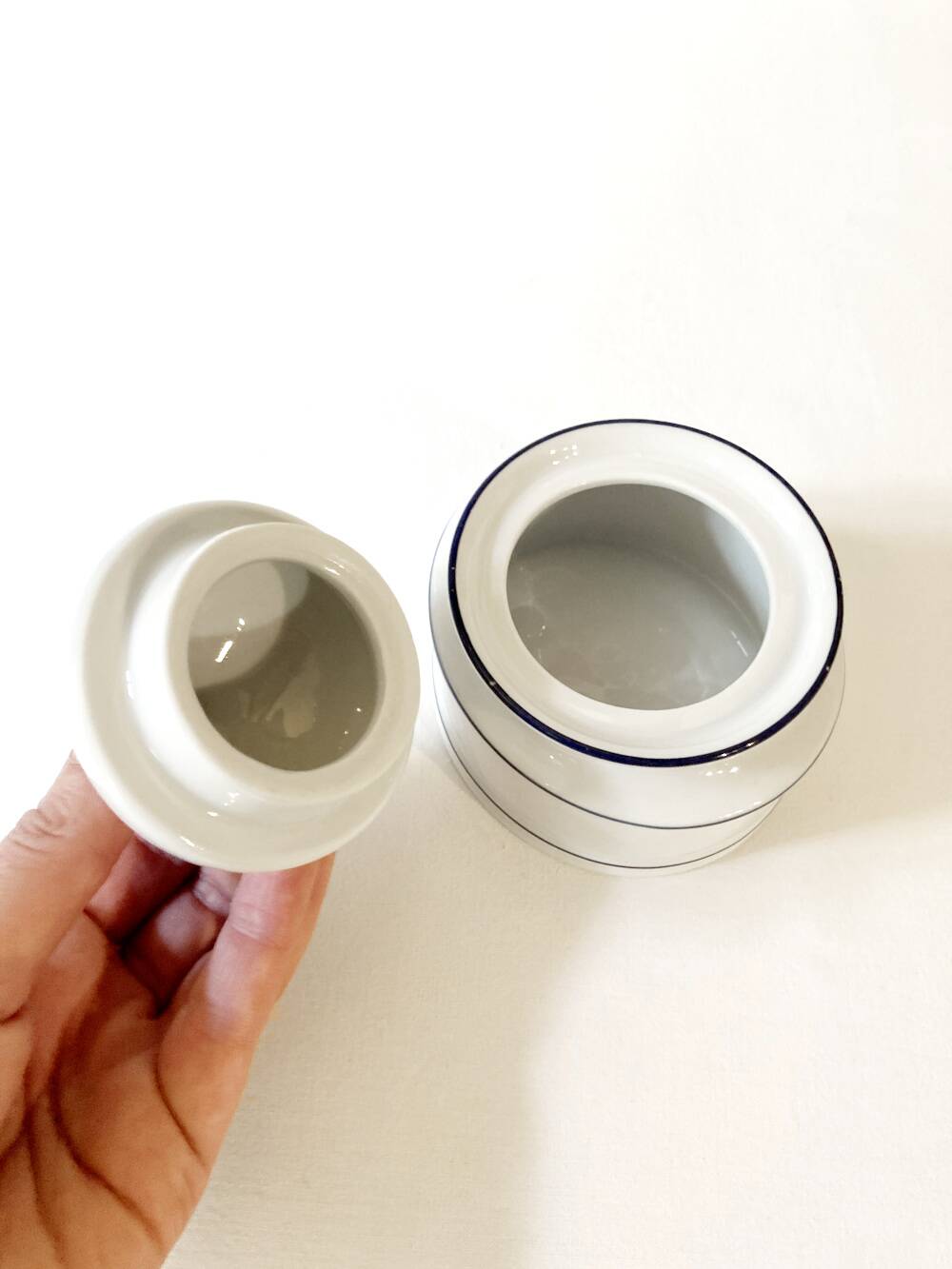 Seltmann Weiden porcelain coffee pot and sugar bowl, W Germany, 1980s