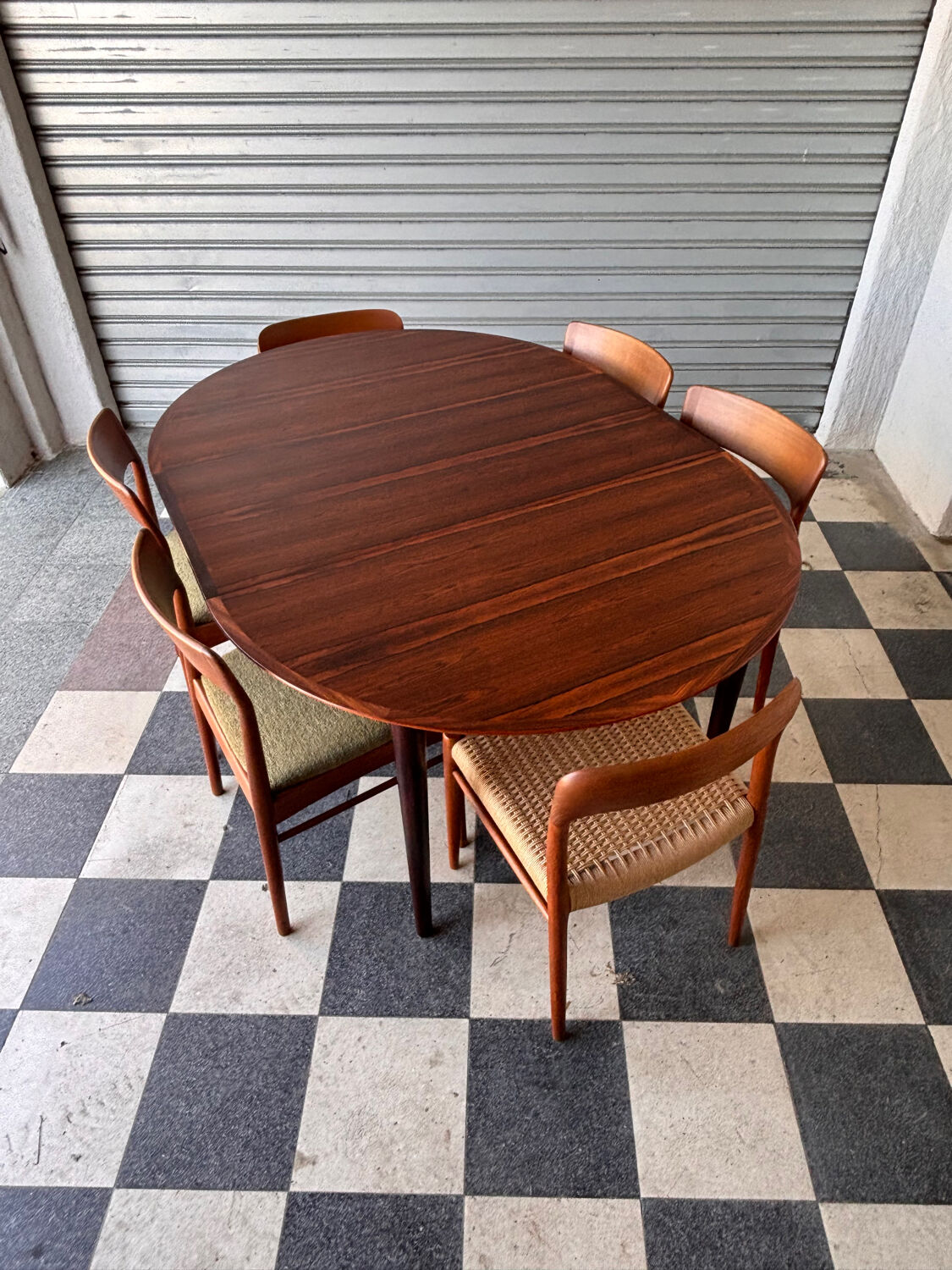Table Arne Vodder en palissandre