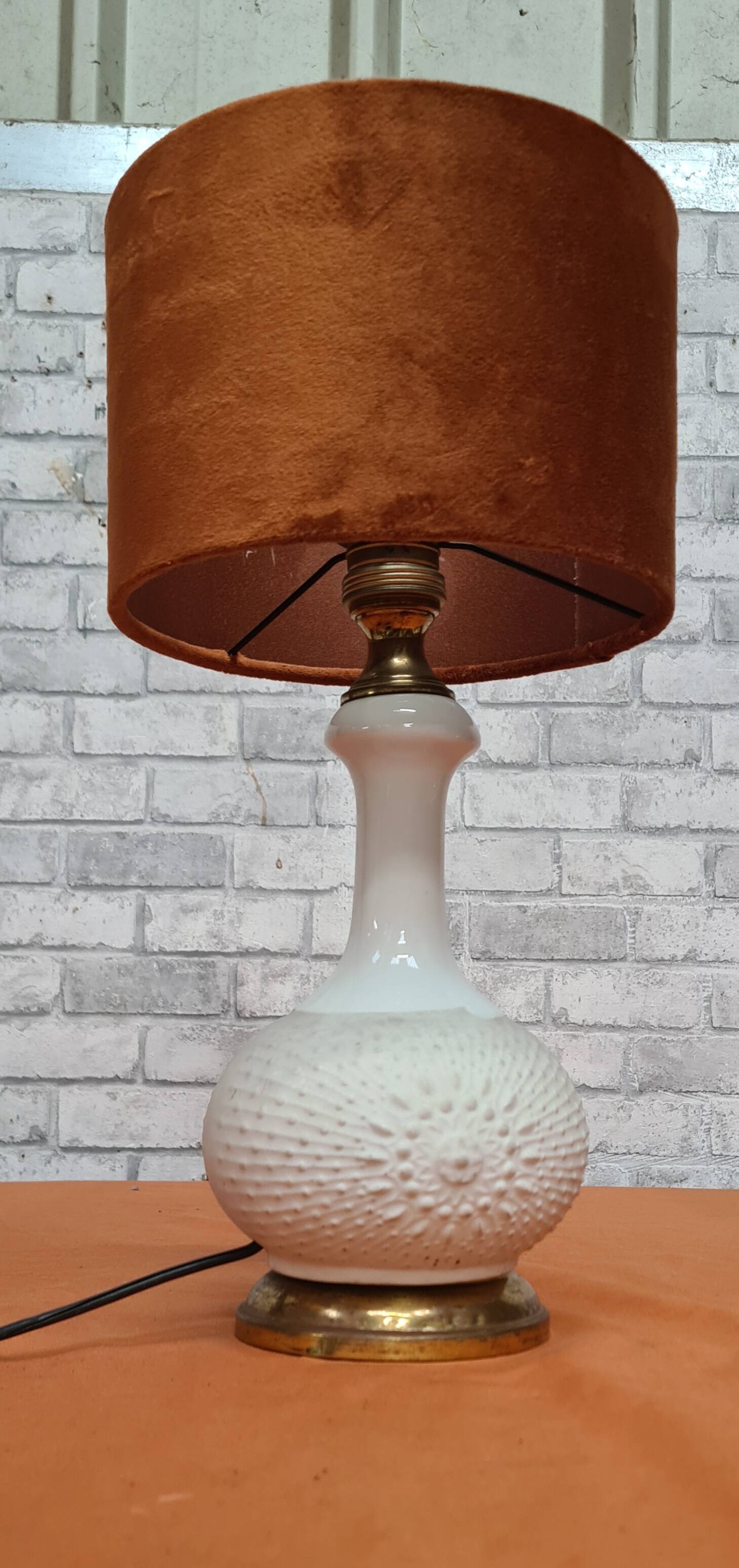 Ceramic lamp 1960 to 70 with velvet lampshade