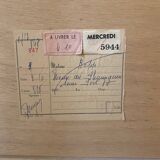 Wooden chest of drawers with 4 shelves