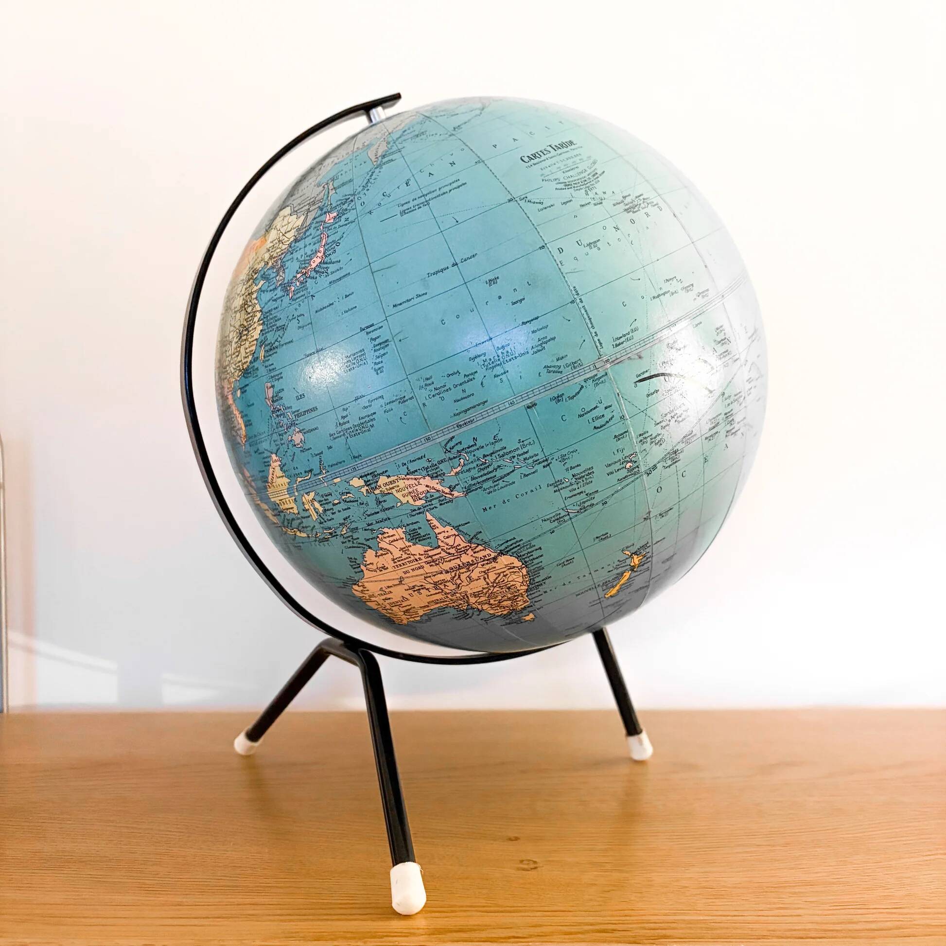 Taride map globe 1971