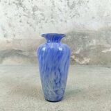 Vase en verre soufflé bleu