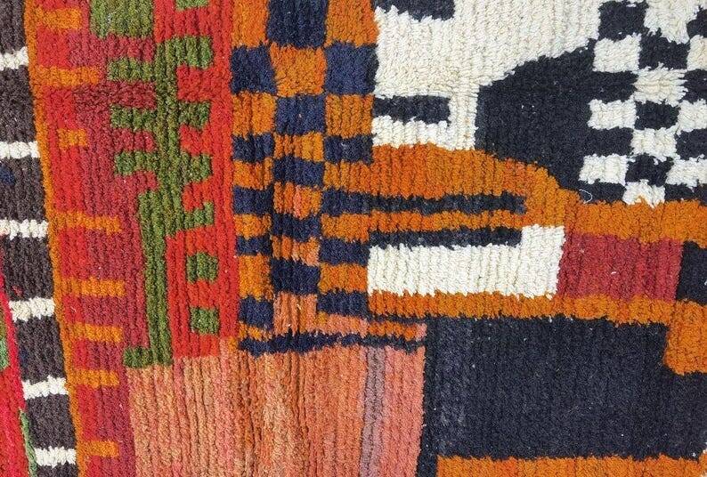Multicoloured Moroccan Berber rug 300x200 cm – figurative pattern – handmade