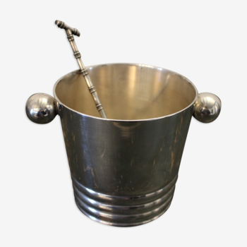 Ice bucket with silver metal ice spoon