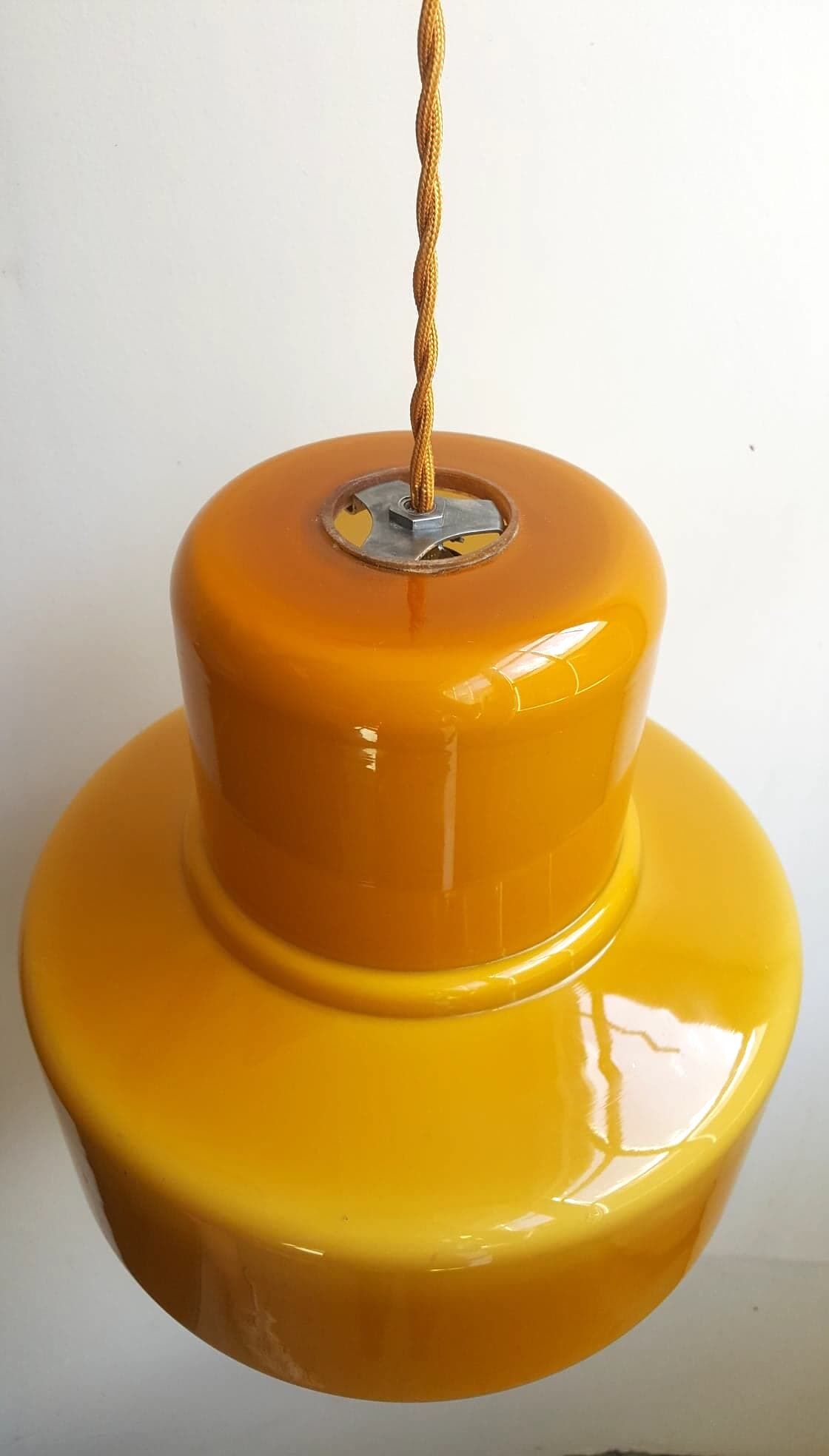 Suspension vintage en opaline