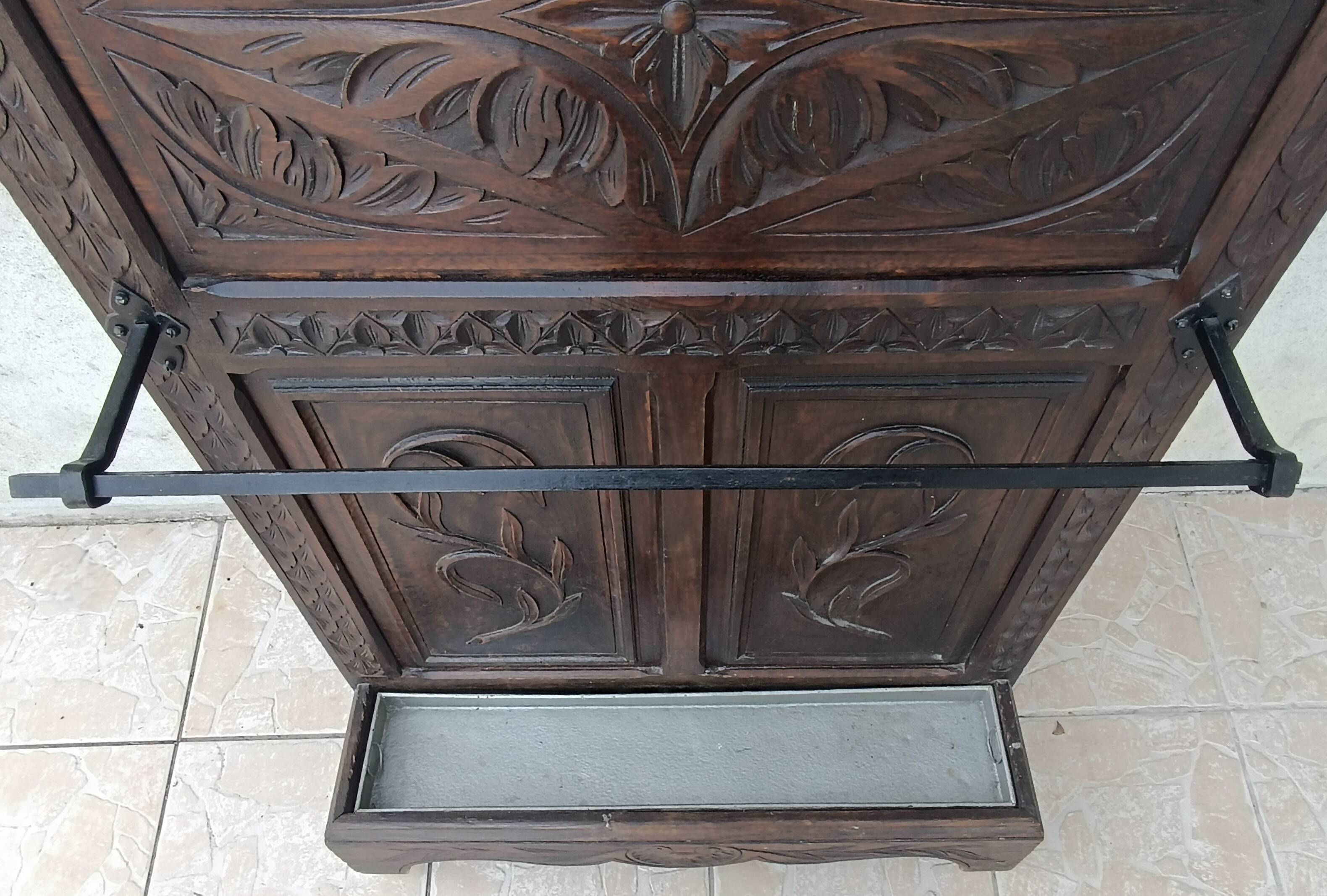 Breton coat rack in natural wood