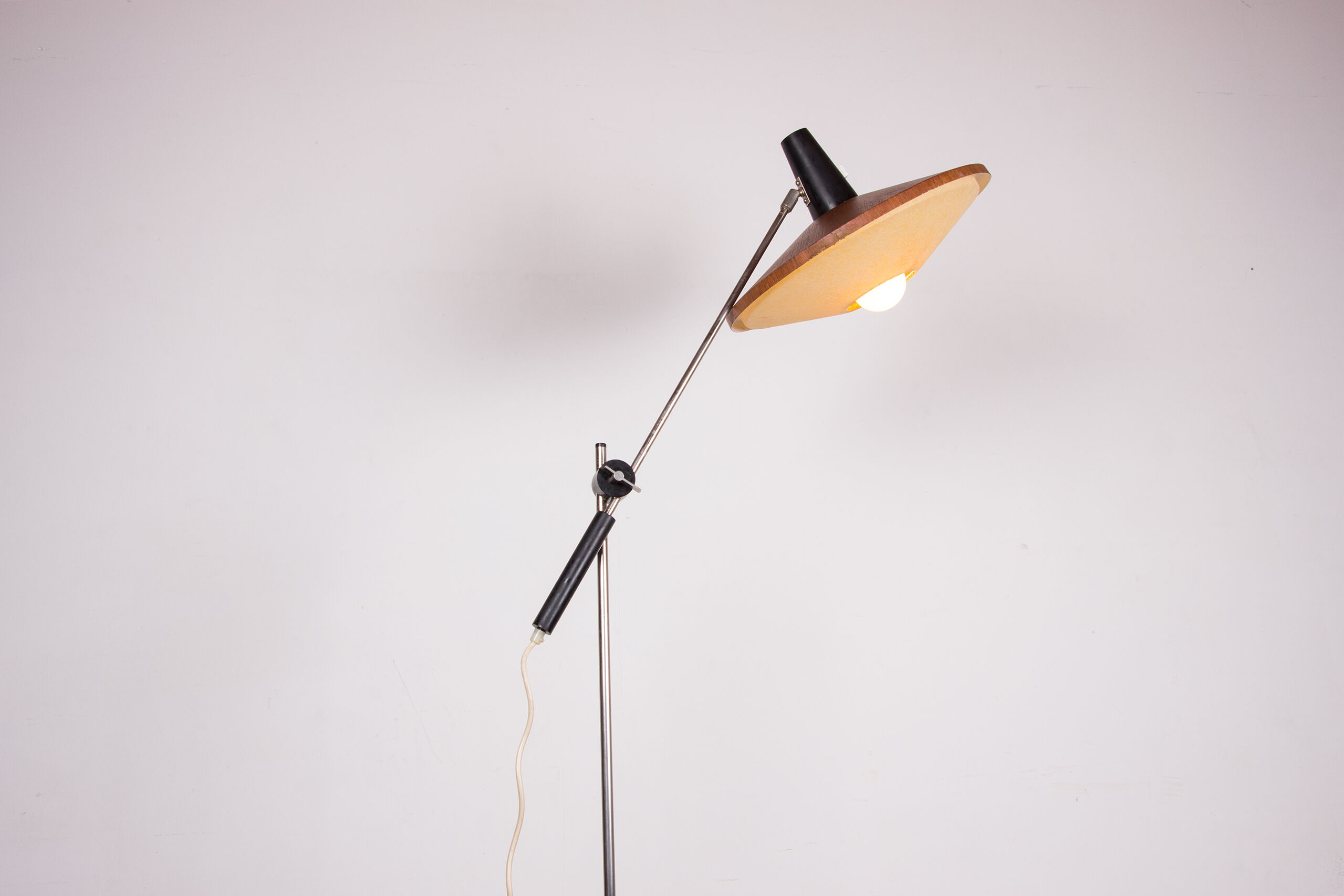 Large tilting luminaire in Steel and Teak Temde Leuchten 1960.