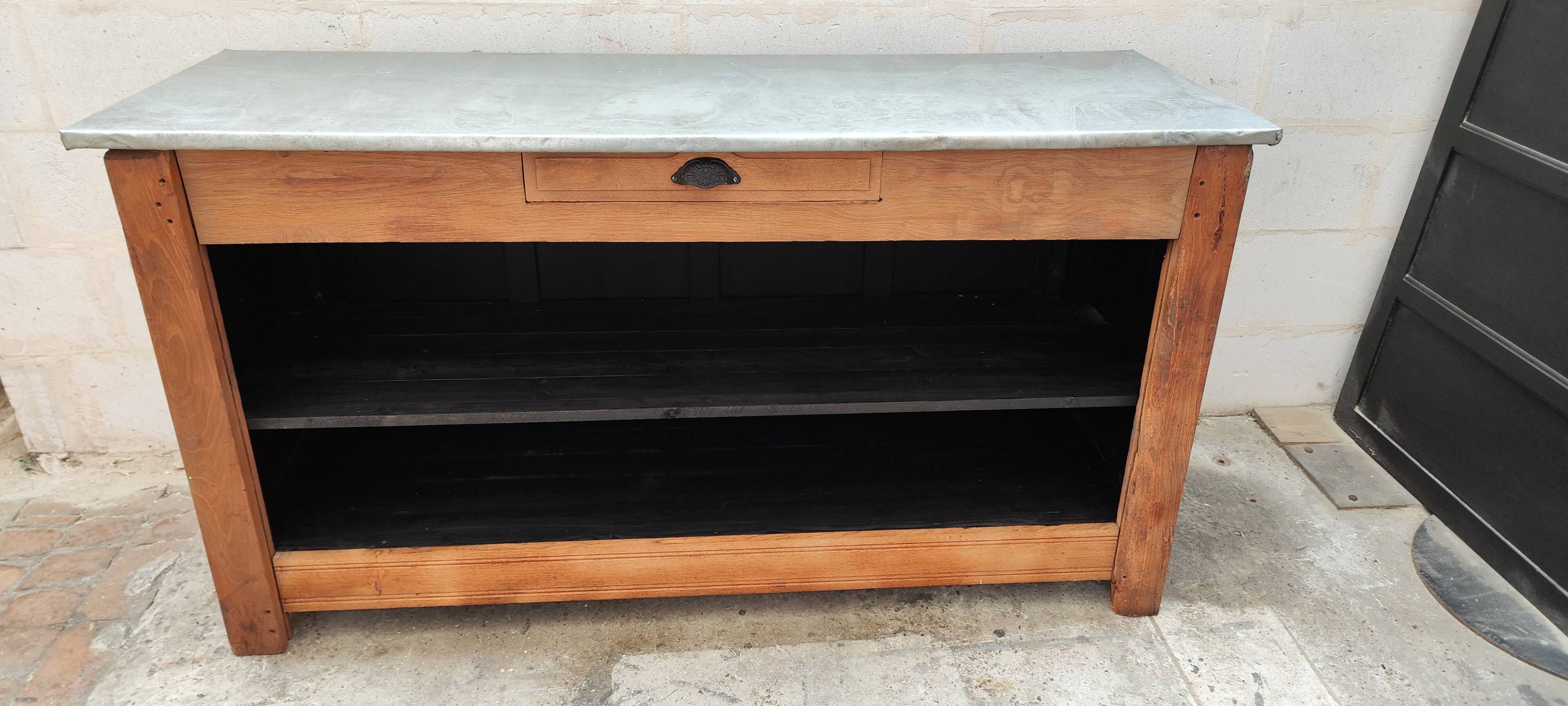 Oak counter top zinc bar bistro estaminet