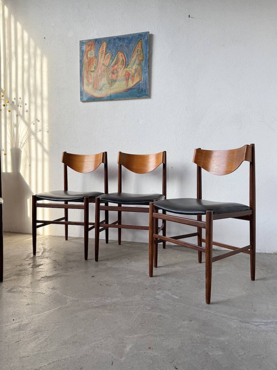 Set of 4 Italian chairs by Gianfranco Frattini.