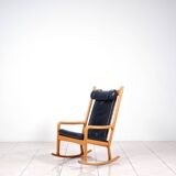 Chaise à bascule en hêtre et cuir par Hans Olsen pour Juul Kristensen