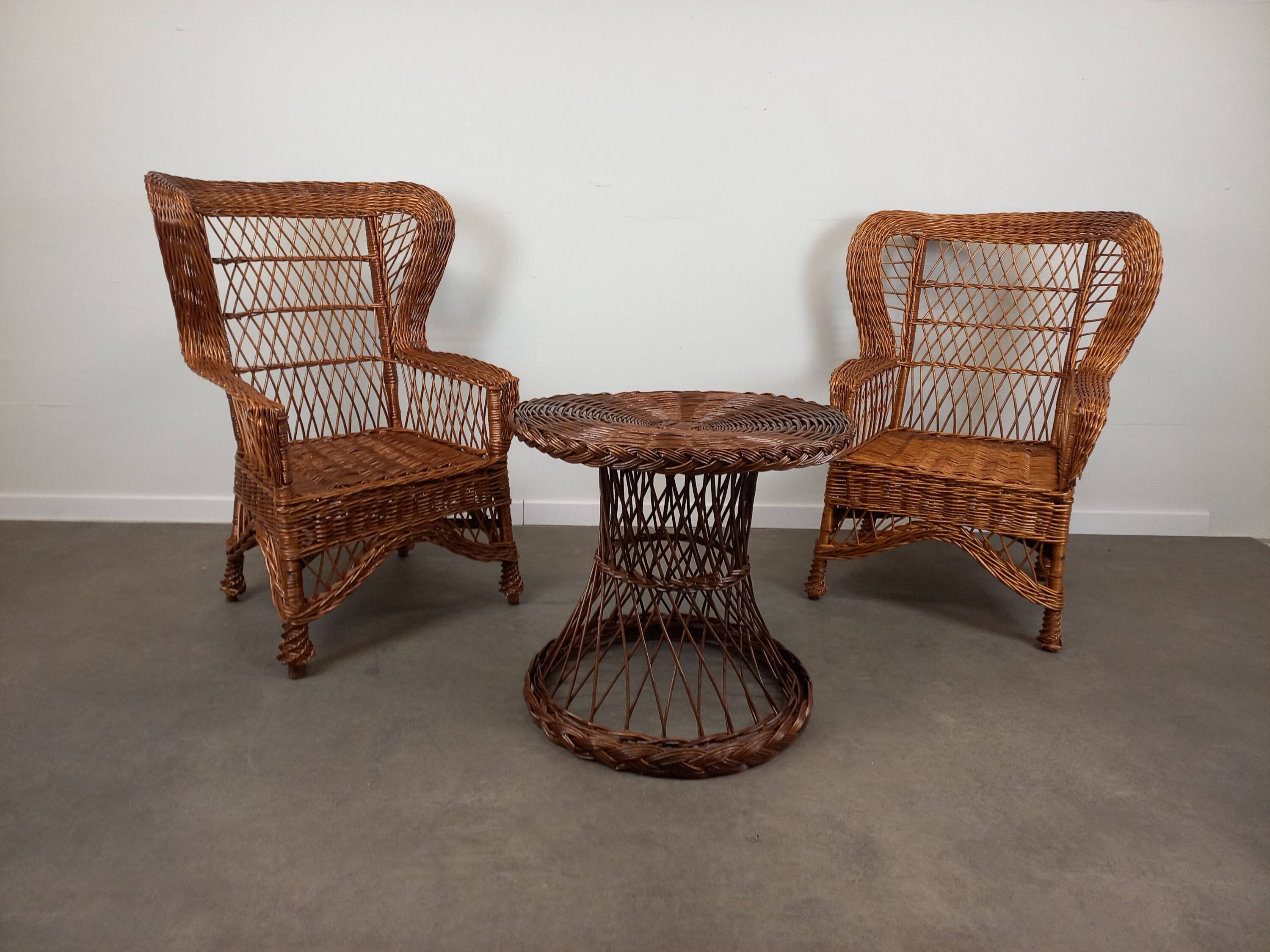 Rattan lounge