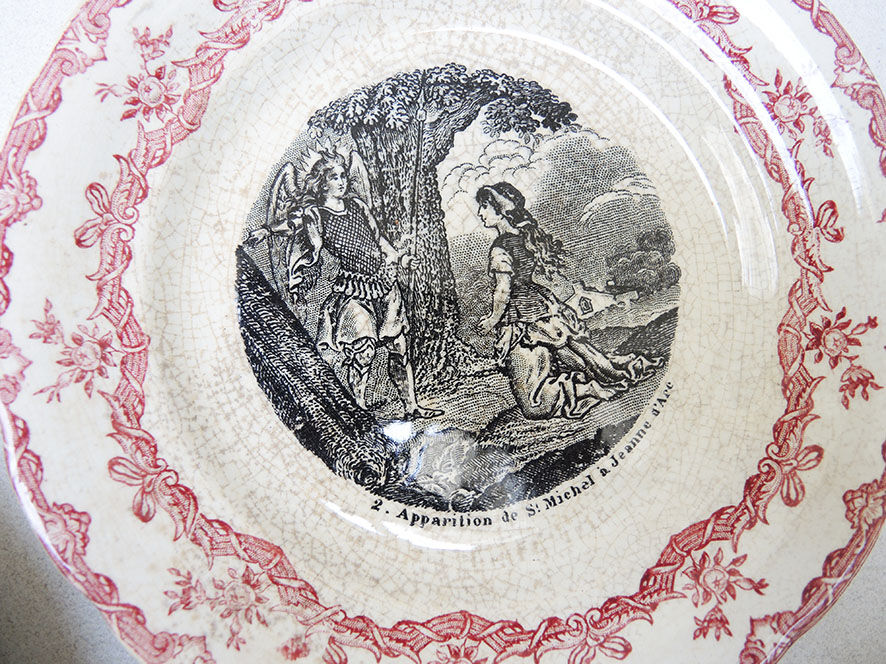 11 old plates hb choisy le roi in earthenware: joan of arc