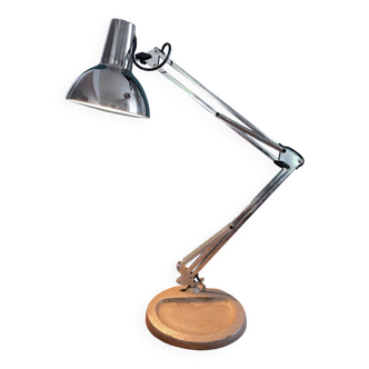 Desk lamp