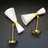 Pair of diabolo appliques