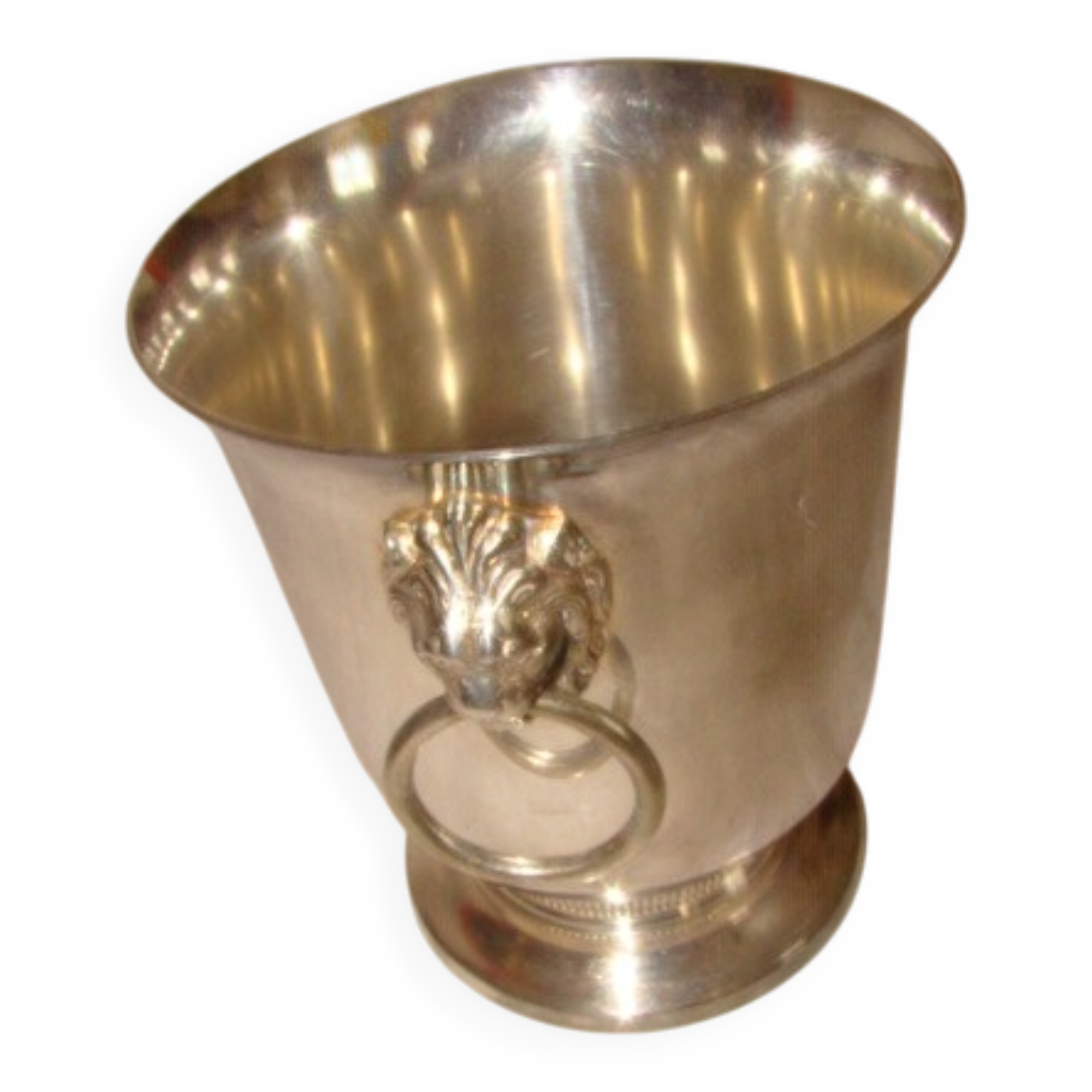 silver-plated ice bucket "with lion heads" from the 1970s