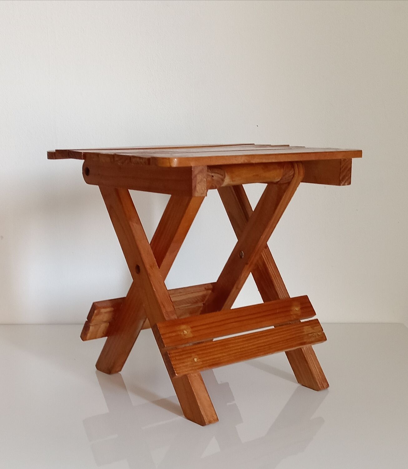 Stool / plant stand