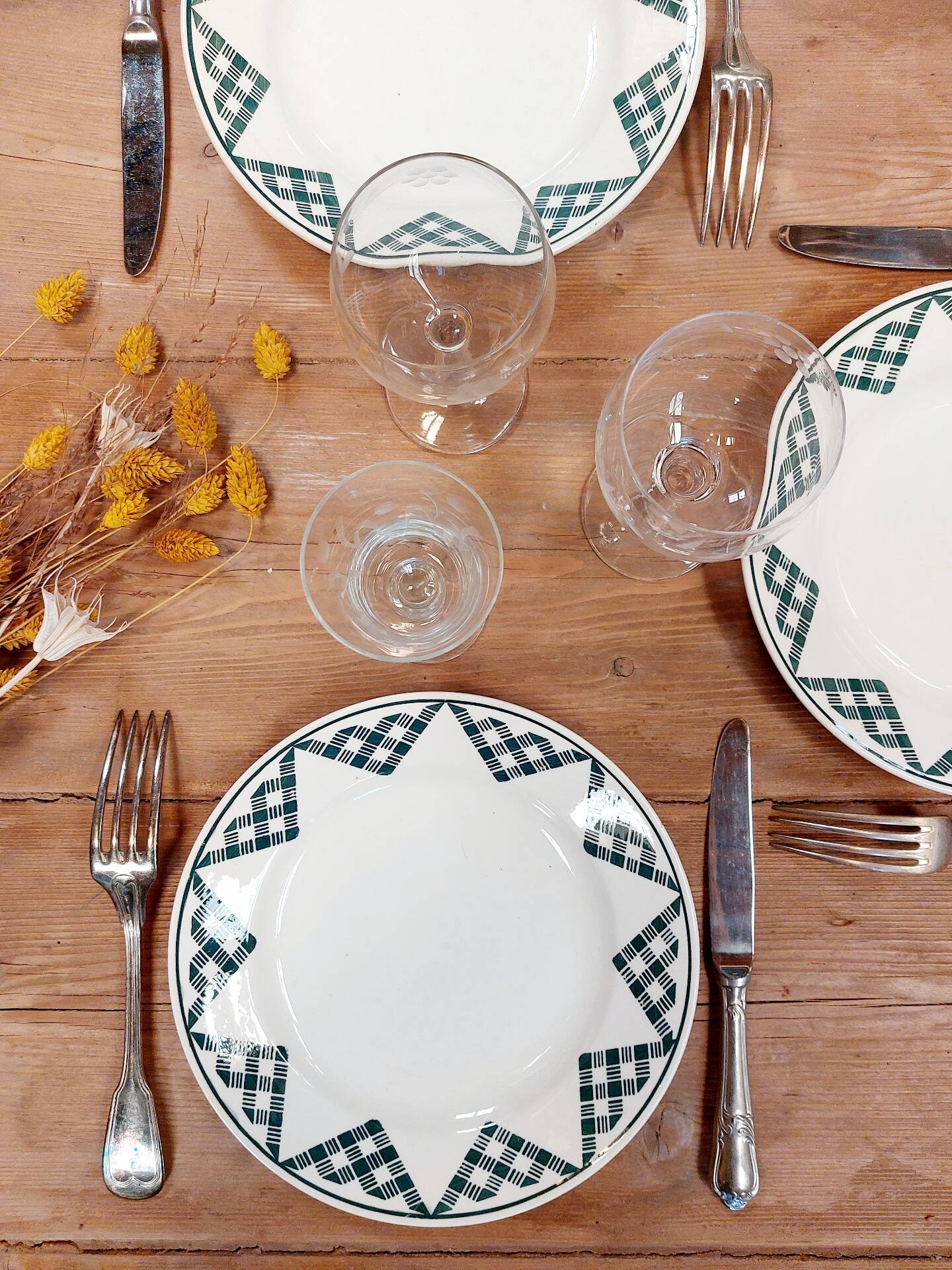 3 assiettes plates terre de fer - Saint Amand