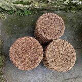 Table basse et 3 tabourets en corde 1970