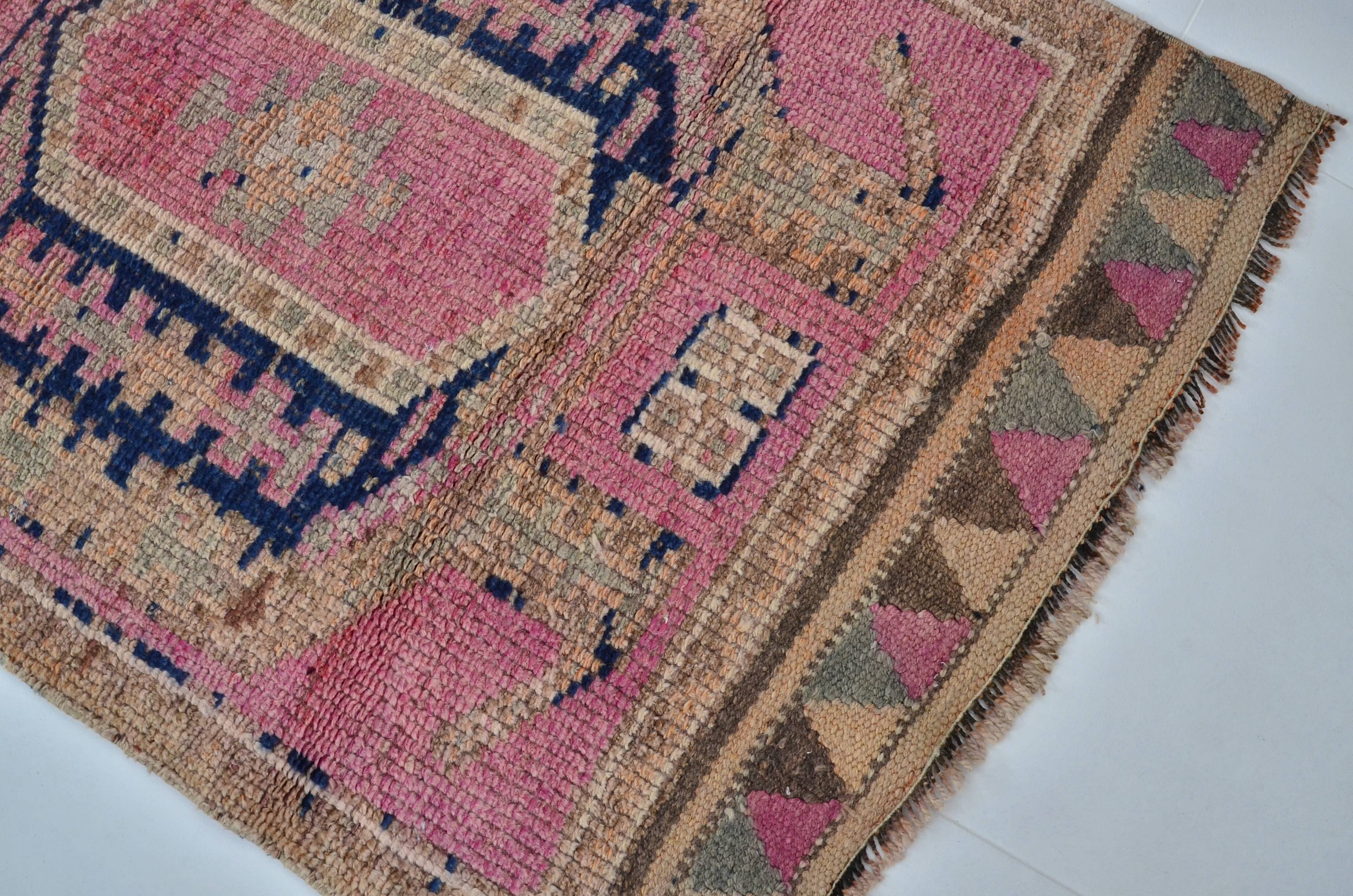 Vintage Anatolian rUNNER rUG