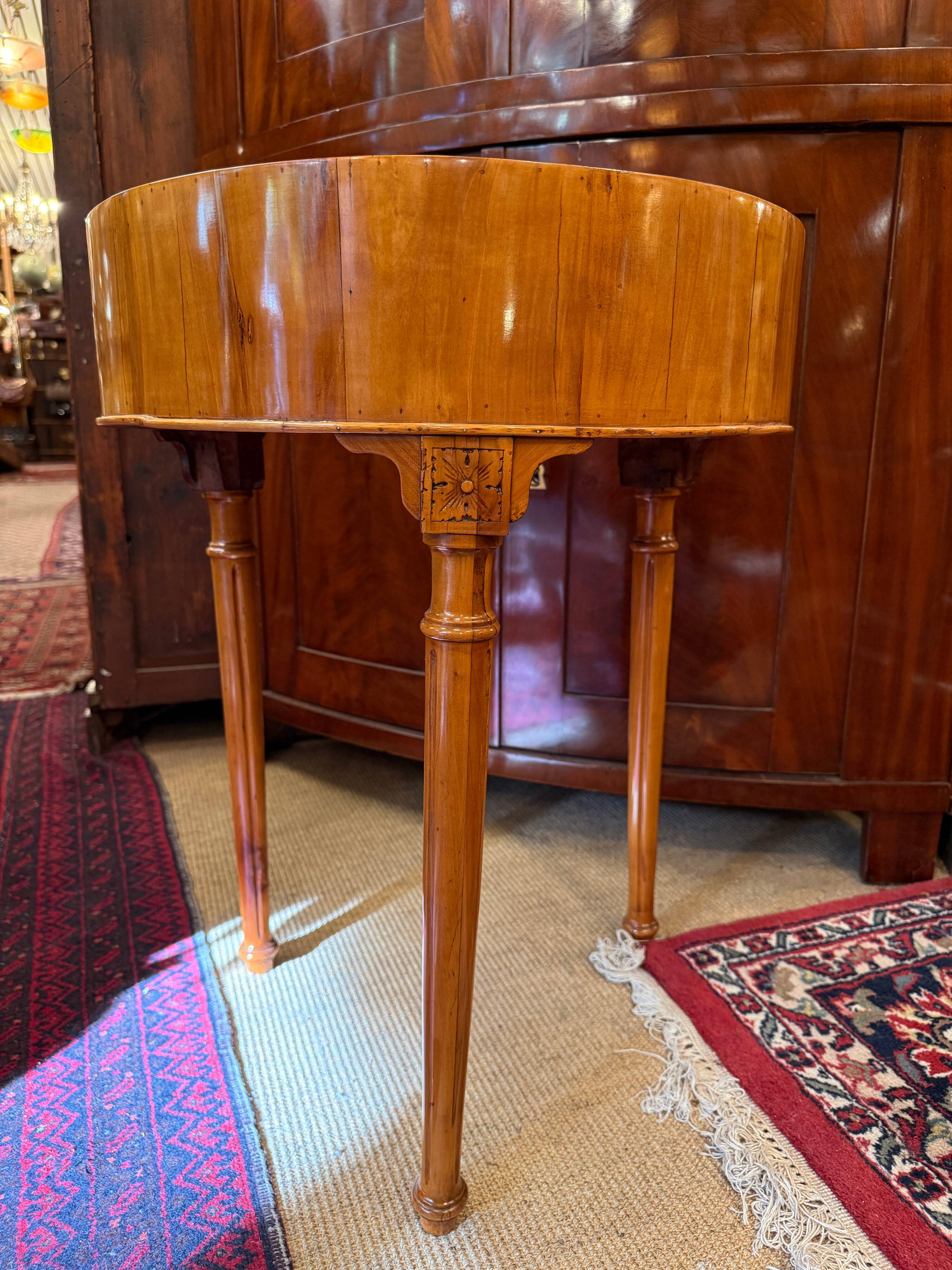 Antique Louis XVI Round Side Table Walnut 1780