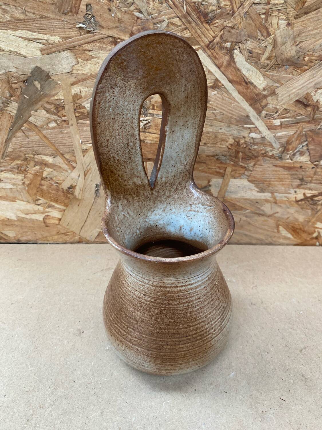 Old dehoux jm wall hanging pot beige sandstone luc en diois