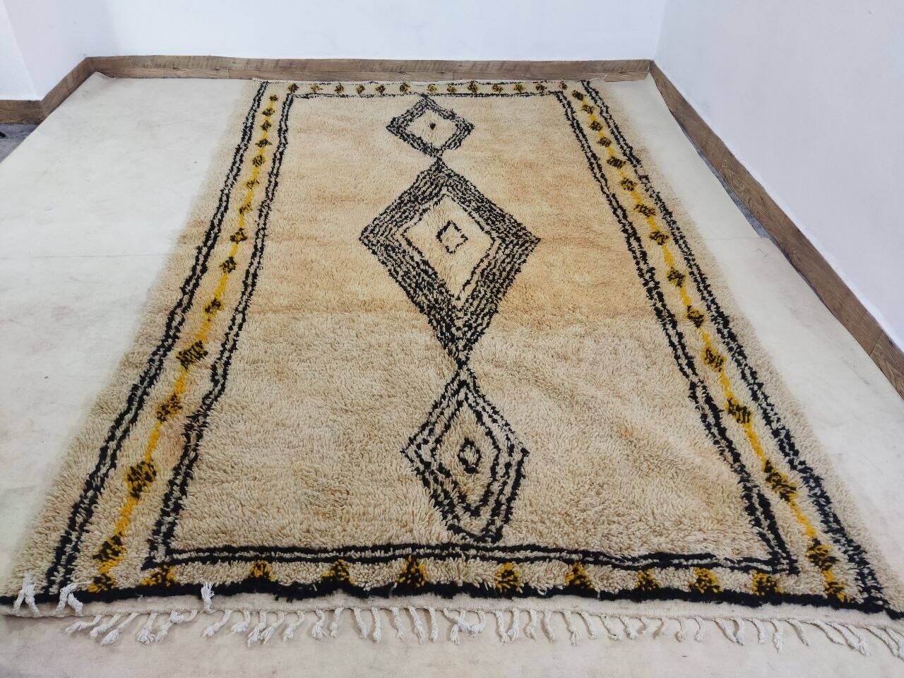 Handmade Moroccan Berber rug 300 X 183 CM