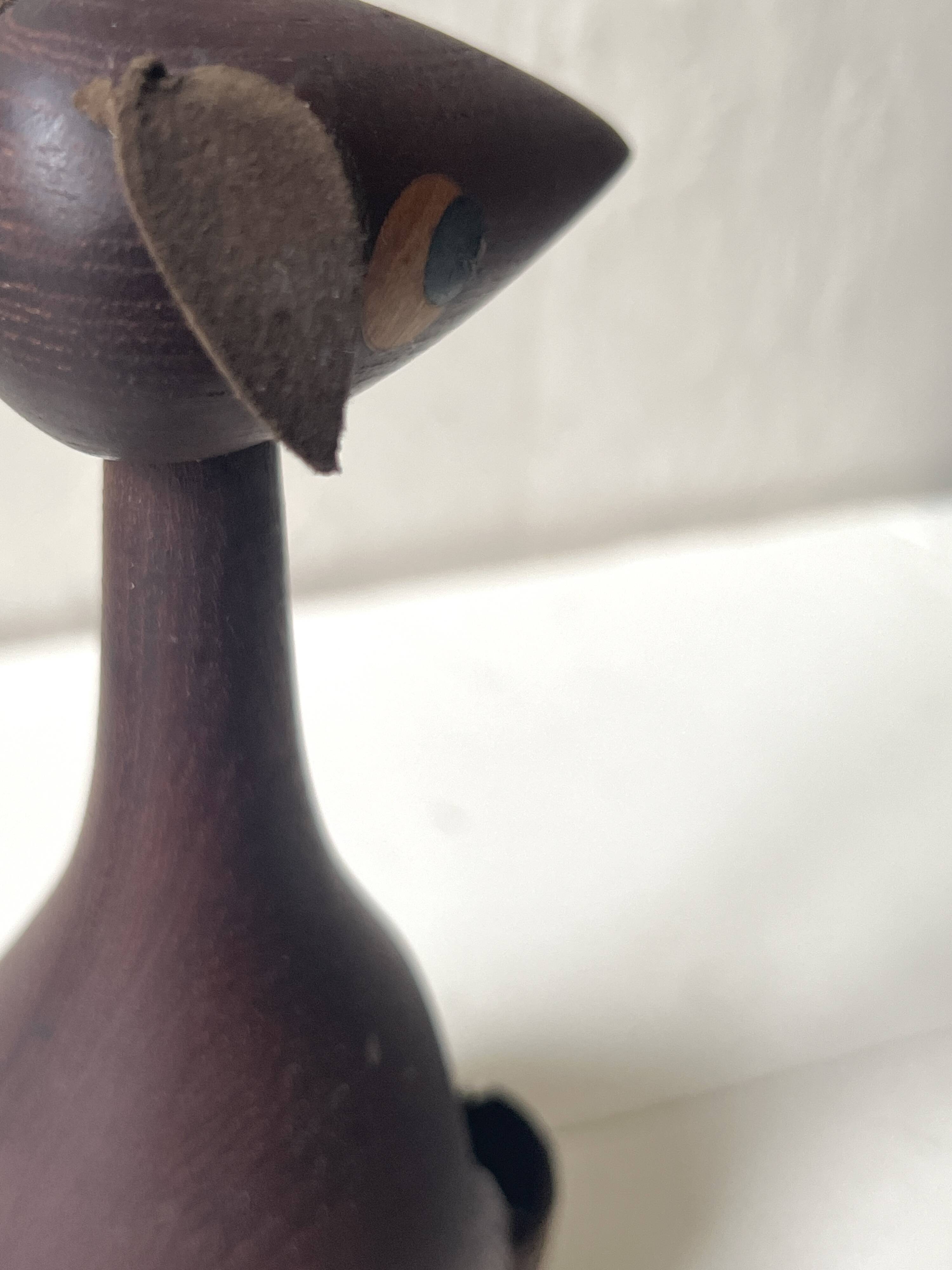 Teak wood kangaroo sculpture & genuine leather, Damemark design 1970