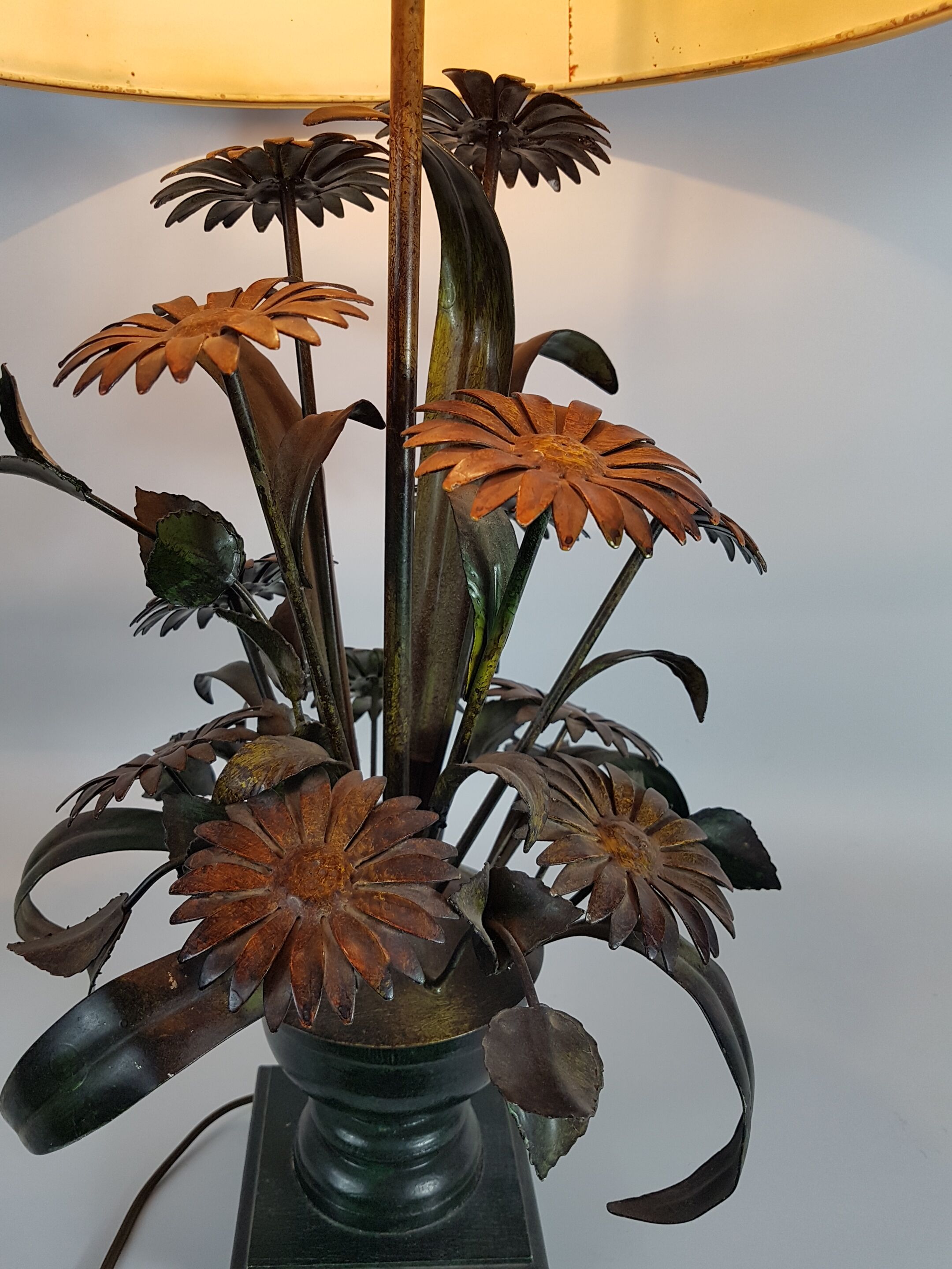 Lamp deco marguerittes metal Vintage 70s