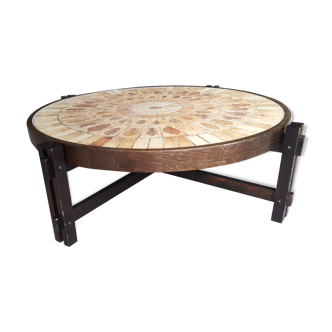 Coffee table by Capron Roger