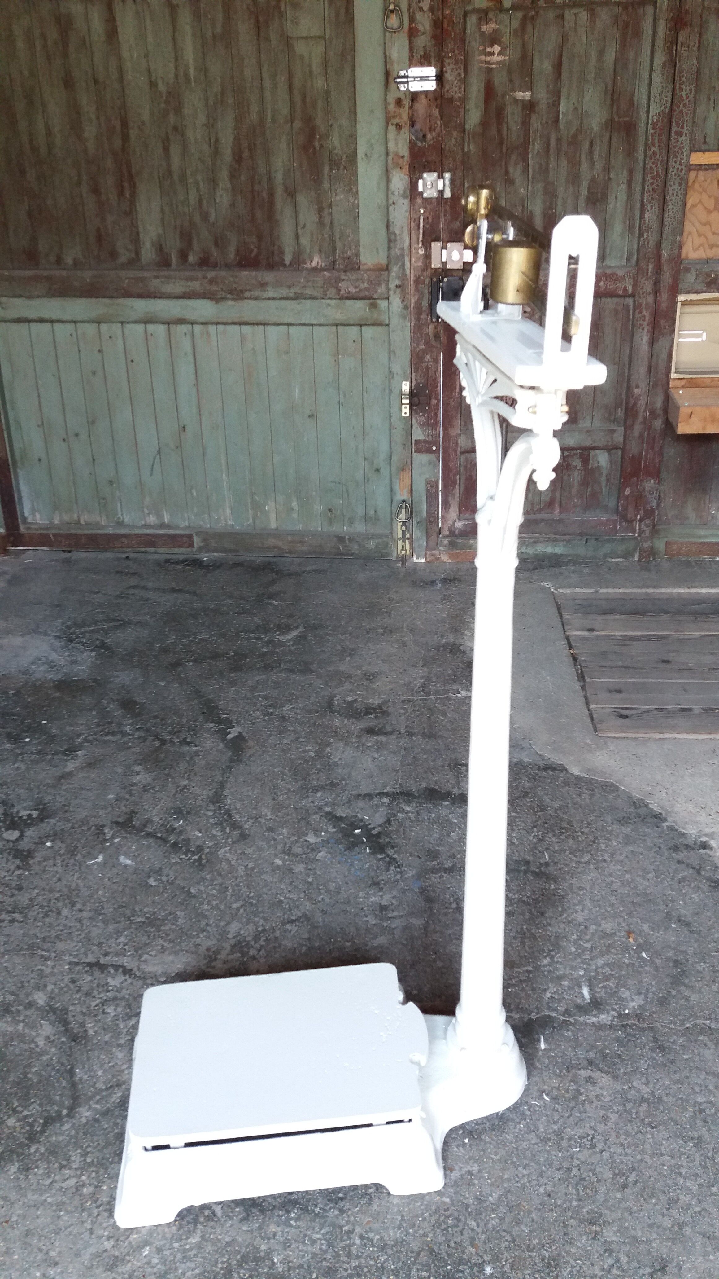 Weighs cast iron person