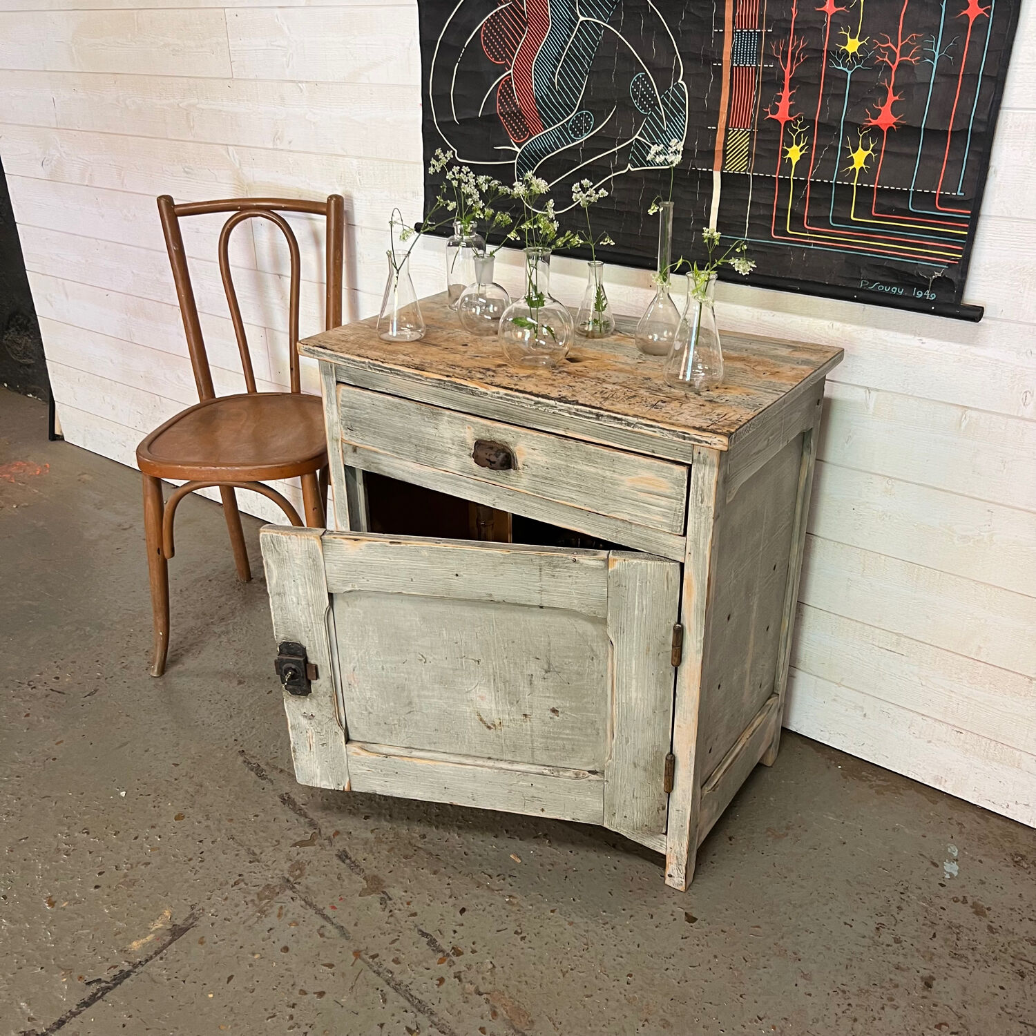 Buffet d’atelier patiné