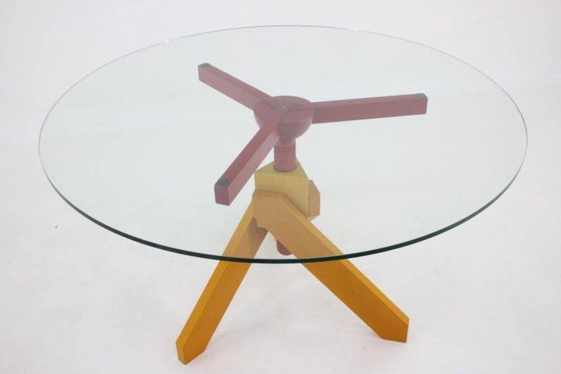 Italian Postmodern Adjustable "Screw" Dining Table and Four Stools in the Style