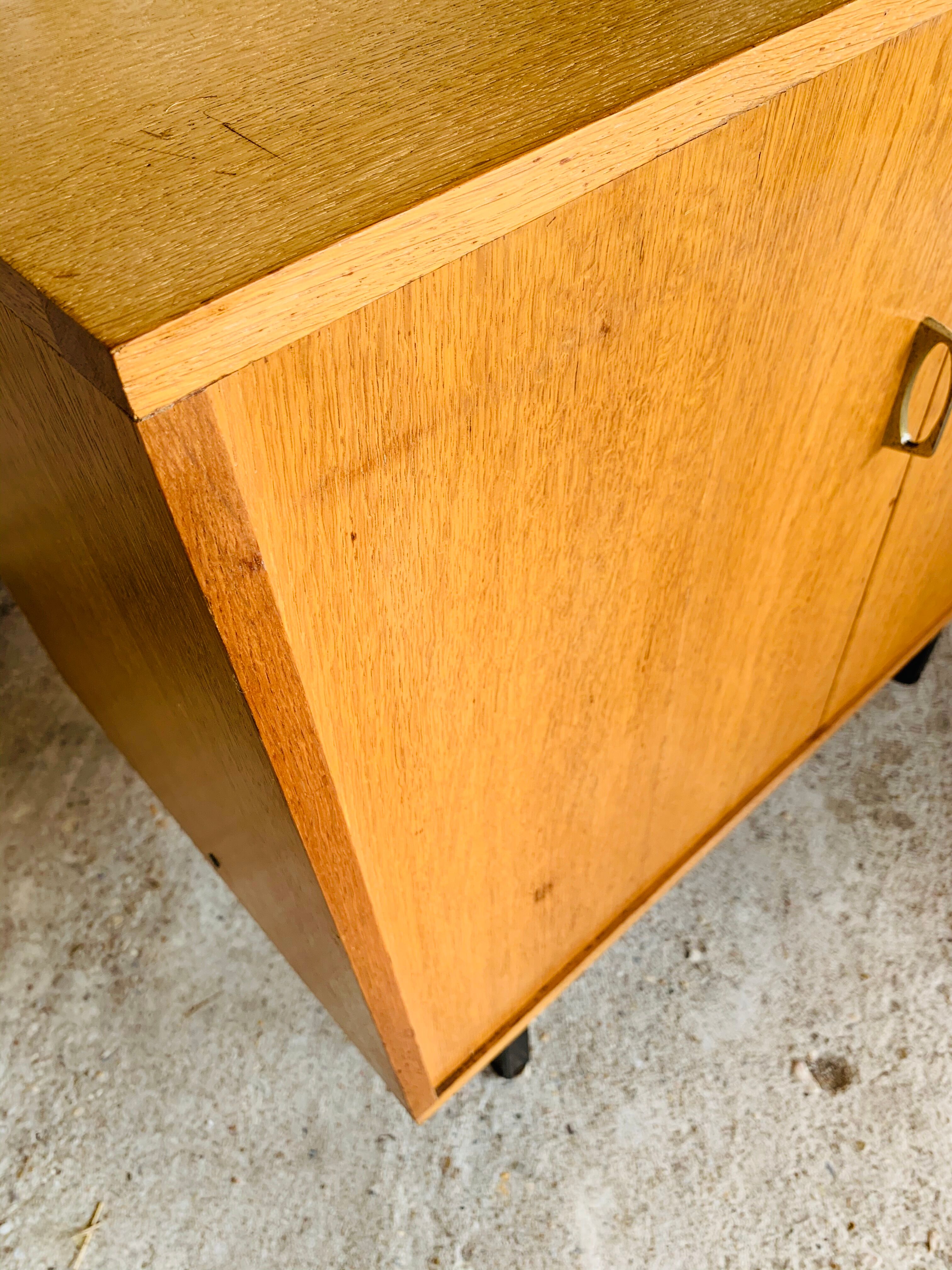 Vintage storage cabinet 50s /60