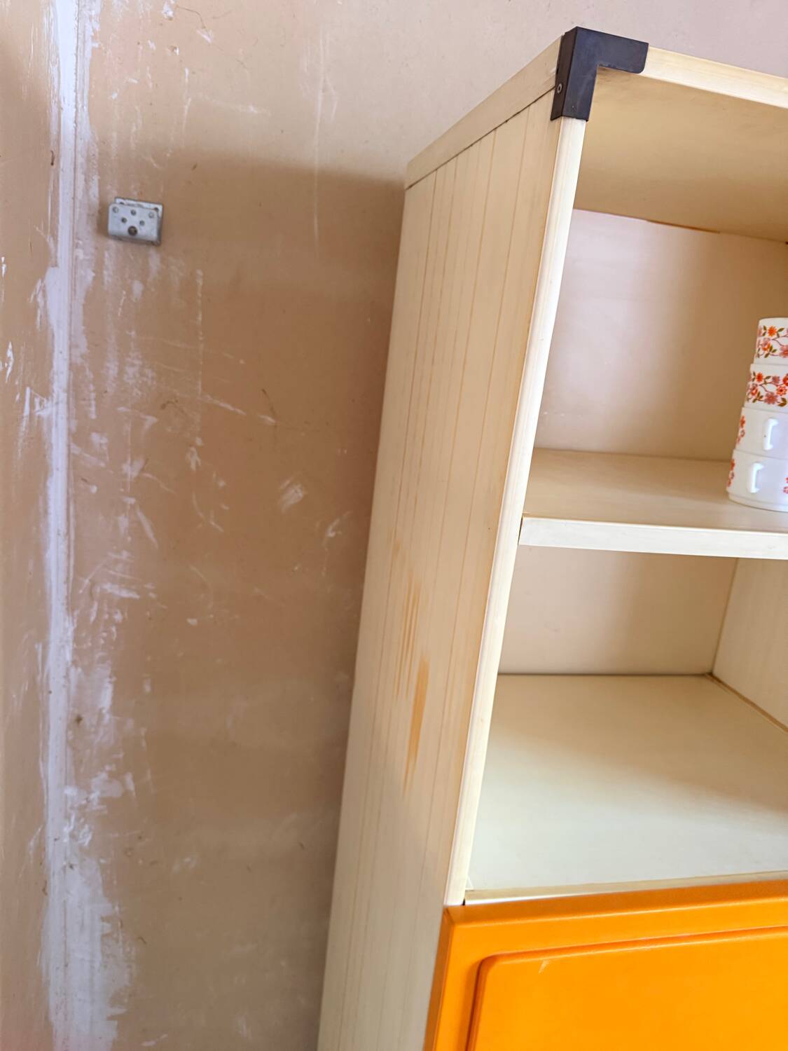 Set of 3 "Space Age" Storage Columns - 1970 Design