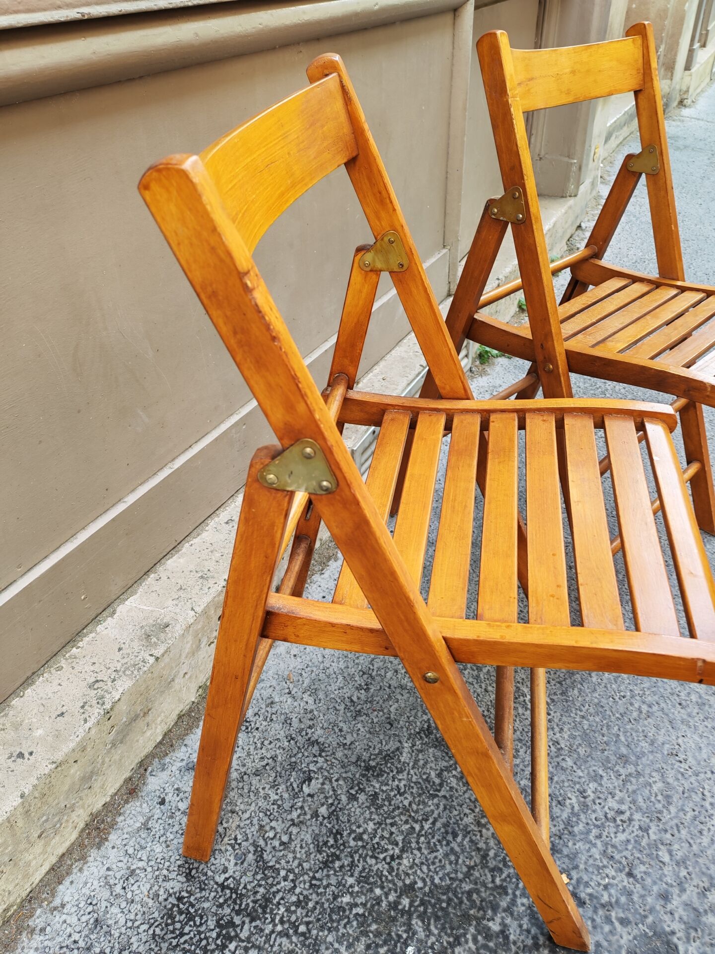 Lot de 2 chaises pliantes en bois vintage