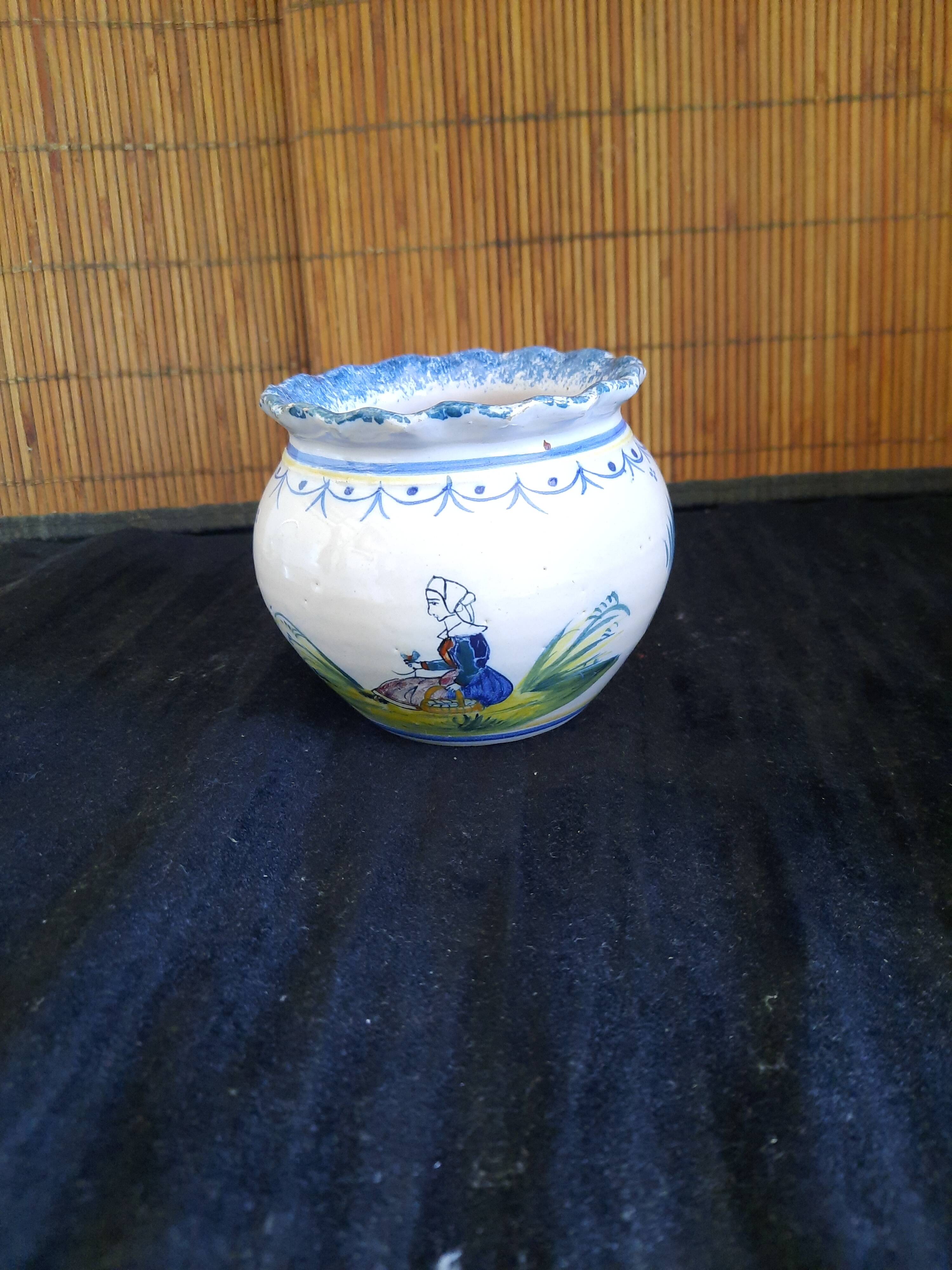 Small round vase HR Quimper - Breton and floral decoration - 10 x 11 cm