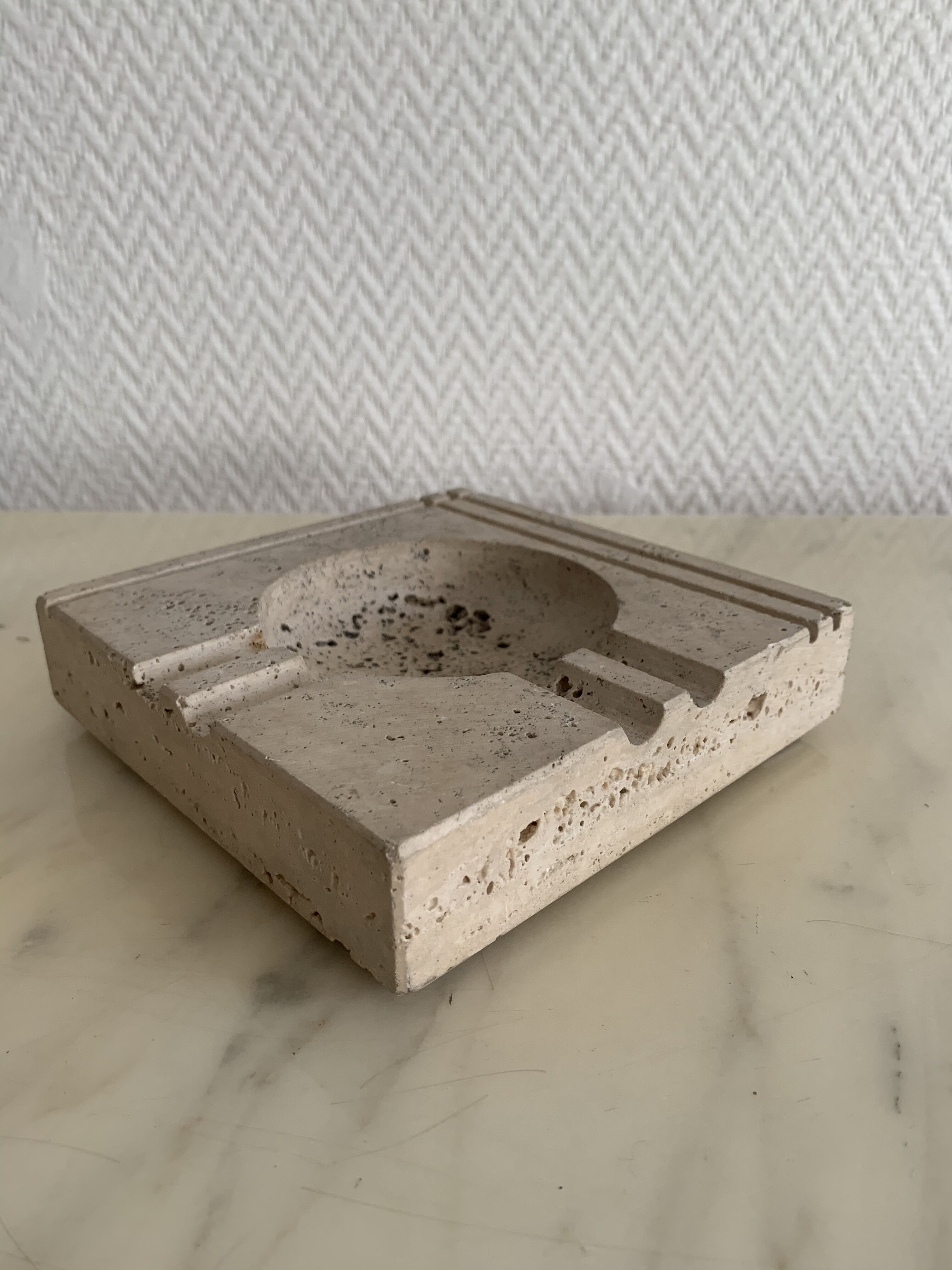 Square ashtray rough stone