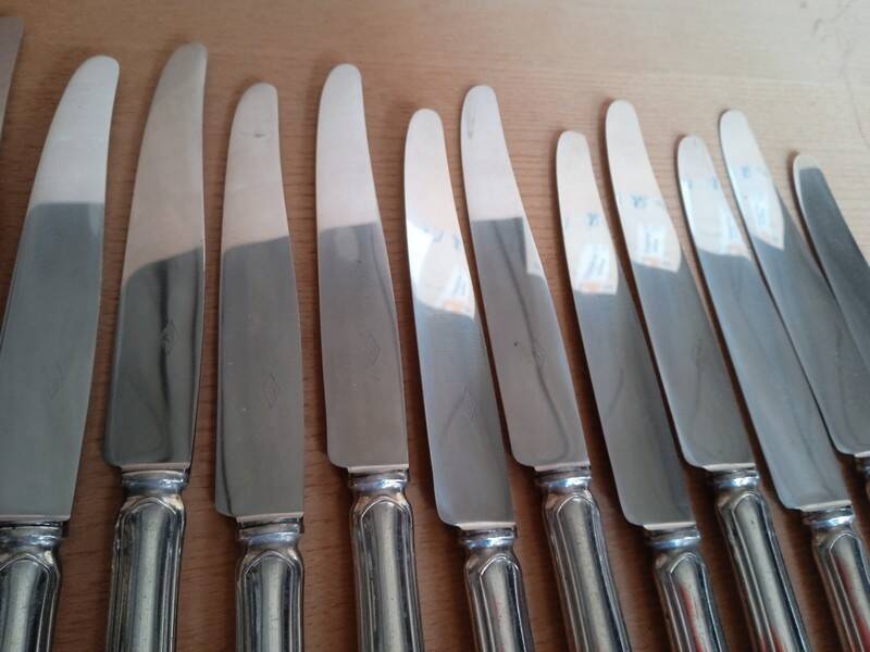 12 silver metal knives, filet model